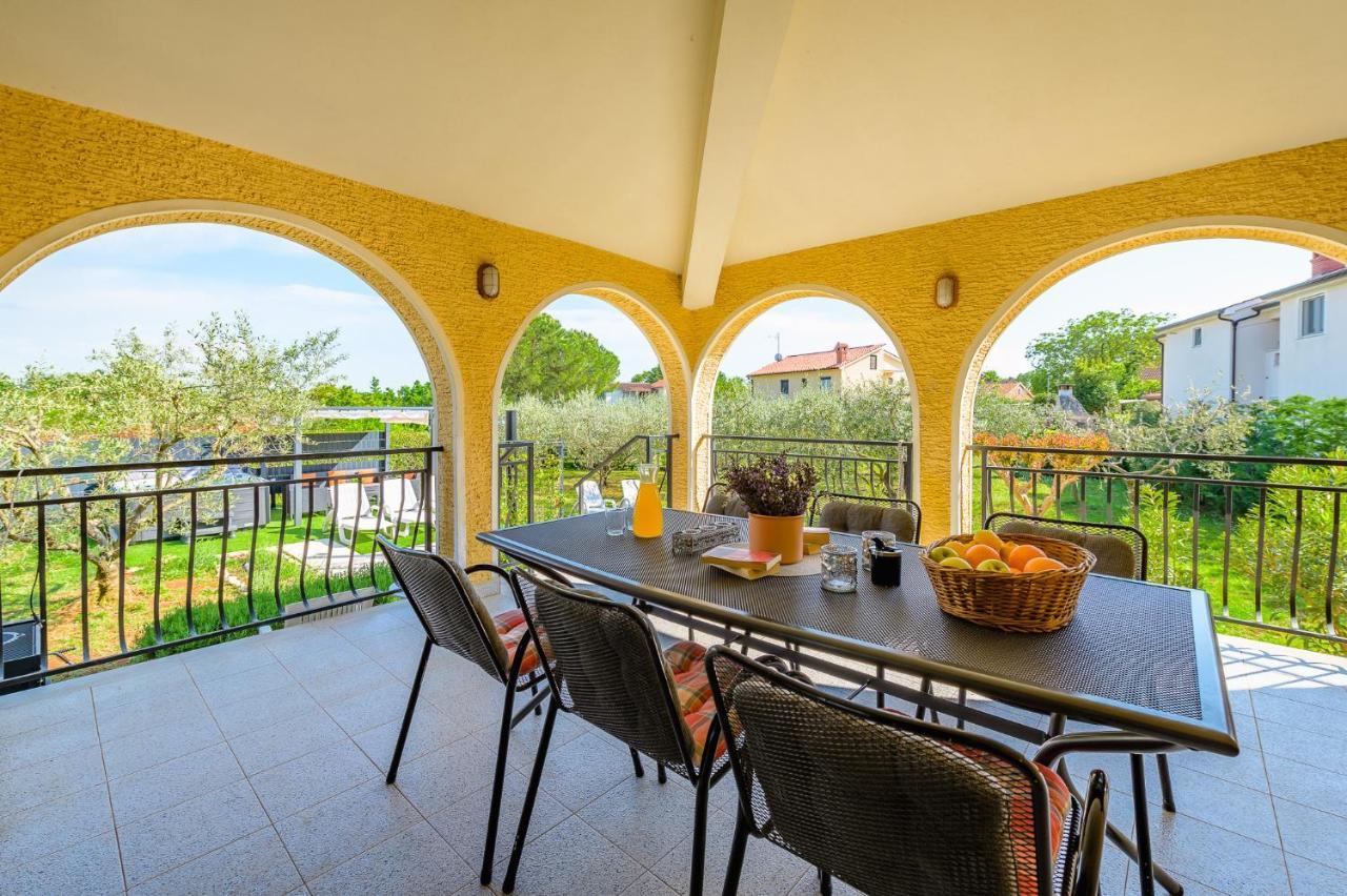 Apartments Josipa Пореч Екстер'єр фото